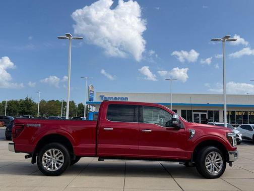 Rapid Red Metallic Tinted Clearcoat 2025 Ford F-150 Lariat