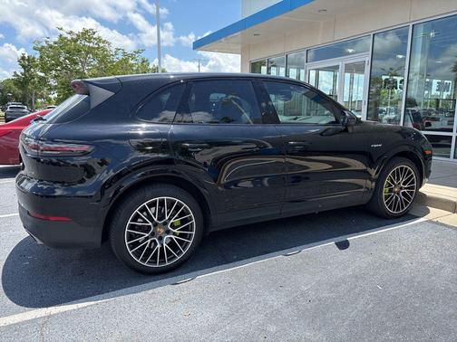 Black 2019 Porsche Cayenne Cayenne E-Hybrid