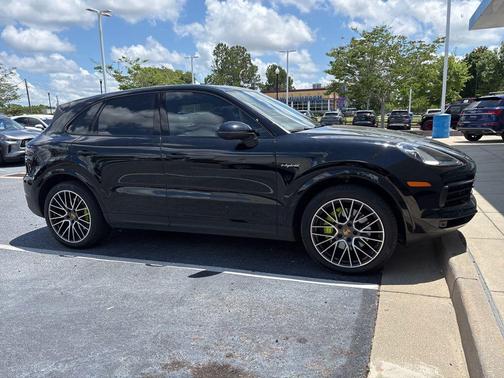 Black 2019 Porsche Cayenne Cayenne E-Hybrid