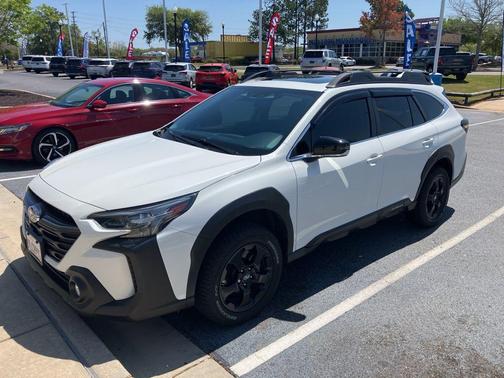 Crystal White Pearl 2024 Subaru Outback Premium