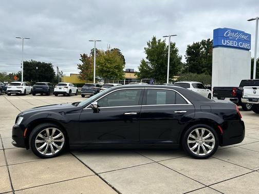 2019 Chrysler 300 Limited