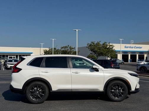 Platinum White Pearl 2026 Honda CR-V EX-L 2WD