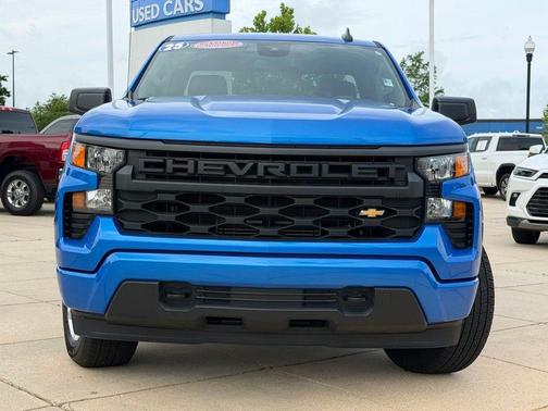 Riptide Blue Metallic 2025 Chevrolet Silverado 1500 Custom