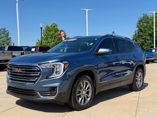 Downpour Metallic 2024 GMC Terrain SLT
