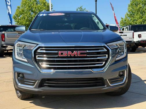 Downpour Metallic 2024 GMC Terrain SLT
