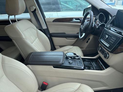 2019 Mercedes-Benz GLS 450 4MATIC