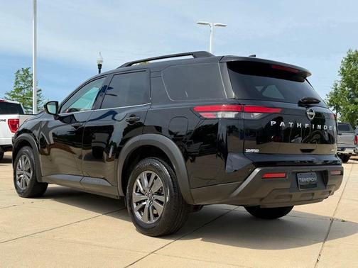 Super Black 2025 Nissan Pathfinder SV 4WD