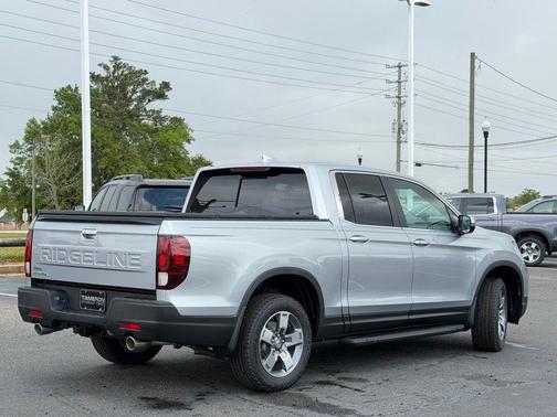 Solar Silver Metallic 2026 Honda Ridgeline RTL