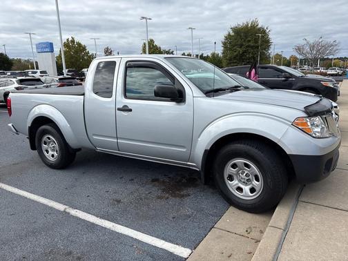 2021 Nissan Frontier S