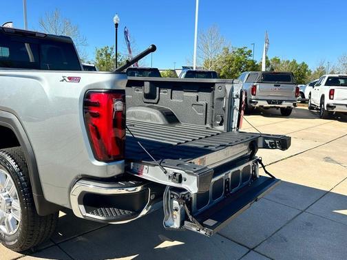 2024 GMC Sierra 2500 SLT