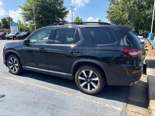 2023 Honda Pilot AWD Elite