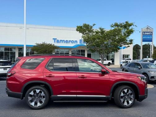 Radiant Red Metallic II 2026 Honda Pilot Elite