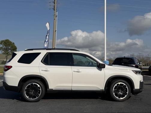 2026 Honda Pilot Touring 8-Passenger