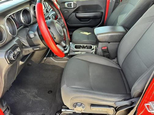 2020 Jeep Gladiator Sport S