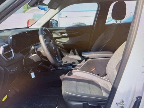 Summit White 2024 Chevrolet Trailblazer LS