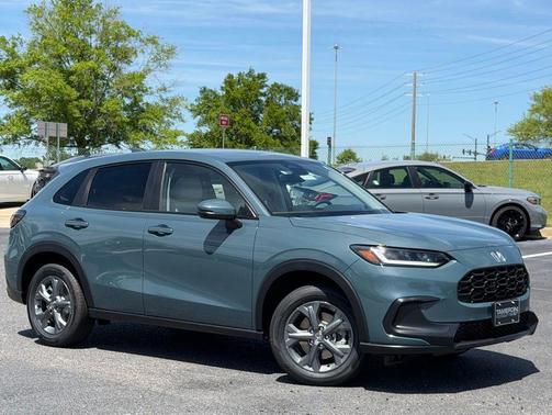 Nordic Forest Pearl 2026 Honda HR-V LX