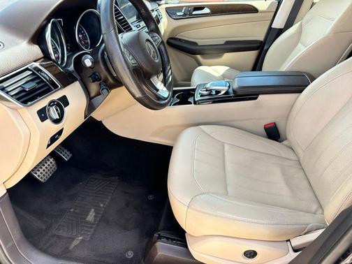 2019 Mercedes-Benz GLE 400 Base 4MATIC