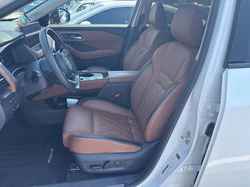 2024 Nissan Rogue Platinum