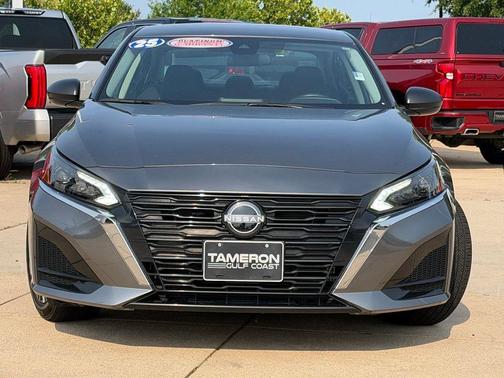 Gun Metallic 2025 Nissan Altima 2.5 SV