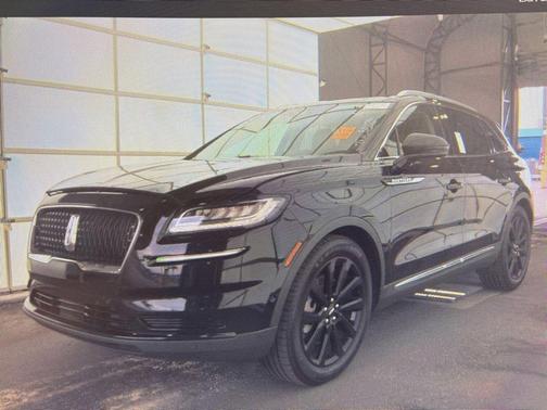 Infinite Black Metallic Clearcoat 2023 Lincoln Nautilus Reserve