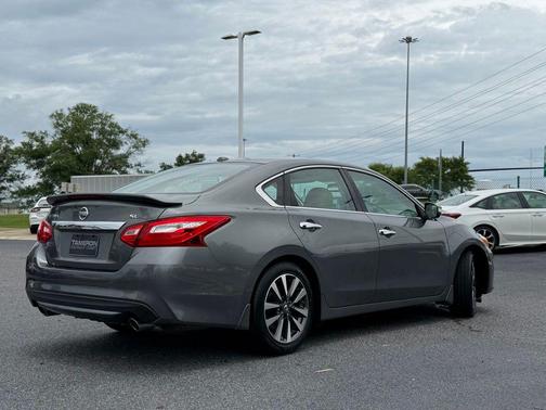 Gun Metallic 2016 Nissan Altima 2.5 SL