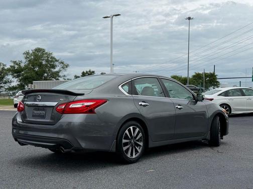 Gun Metallic 2016 Nissan Altima 2.5 SL