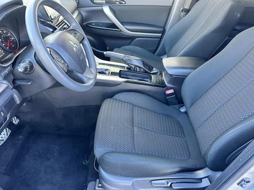 2023 Mitsubishi Eclipse Cross LE