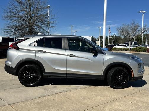 2023 Mitsubishi Eclipse Cross LE