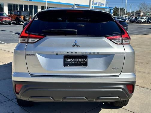2023 Mitsubishi Eclipse Cross LE