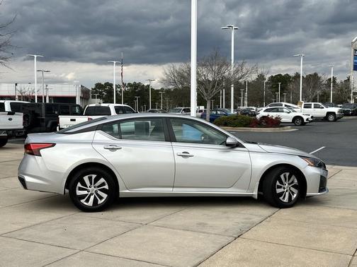 2023 Nissan Altima S FWD