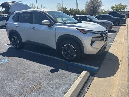 Brilliant Silver Metallic 2024 Nissan Rogue SV