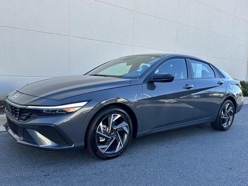 2025 Hyundai ELANTRA Sport