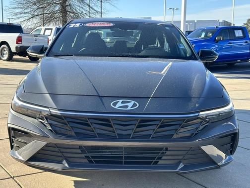 2025 Hyundai ELANTRA Sport