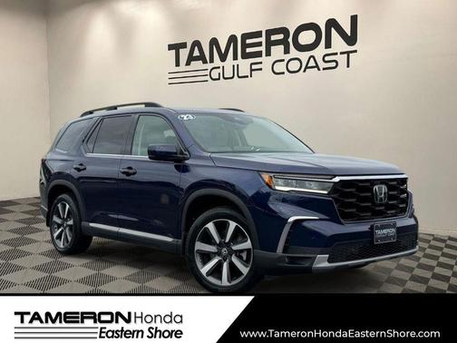 Obsidian Blue Pearl 2023 Honda Pilot Touring 8-Passenger
