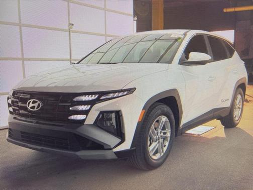 2025 Hyundai TUCSON SE