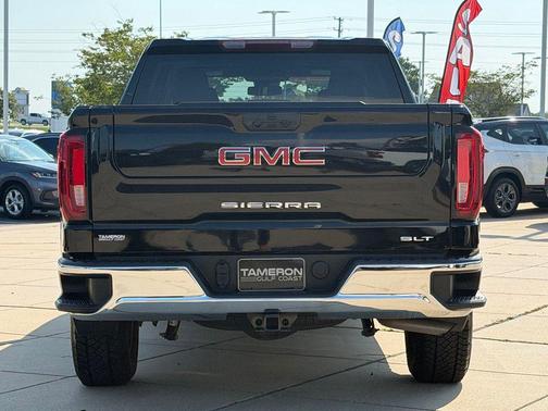 Onyx Black 2025 GMC Sierra 1500 SLT