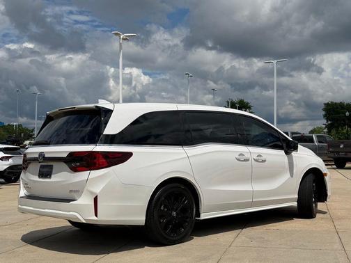 Platinum White Pearl 2025 Honda Odyssey Sport-L