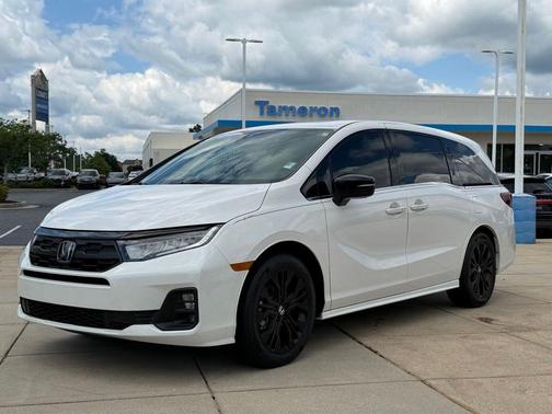 Platinum White Pearl 2025 Honda Odyssey Sport-L