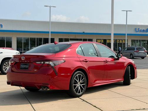 Supersonic Red 2023 Toyota Camry SE