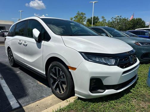 Platinum White Pearl 2026 Honda Odyssey EX-L