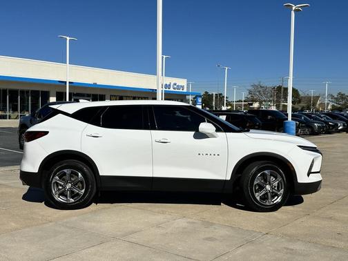 2023 Chevrolet Blazer 2LT