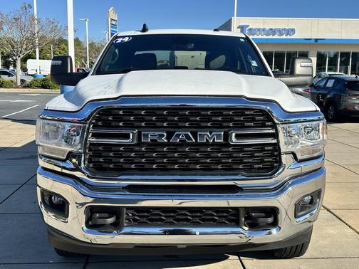 2024 RAM 3500 Big Horn Crew Cab 4x4 8' Box
