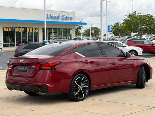 Scarlet Ember 2024 Nissan Altima SR FWD