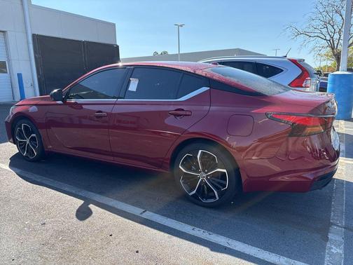 2024 Nissan Altima SR FWD