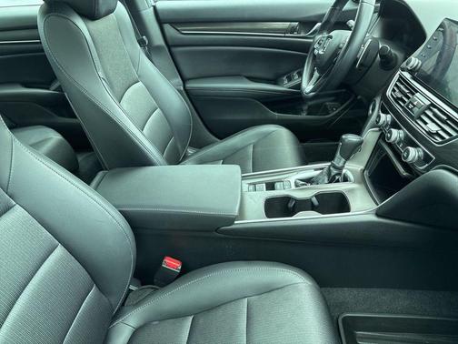 Sonic Gray Pearl 2022 Honda Accord Sport 1.5T