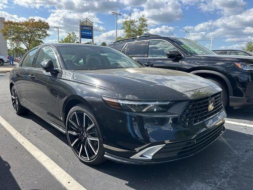 Crystal Black Pearl 2026 Honda Accord Hybrid Touring