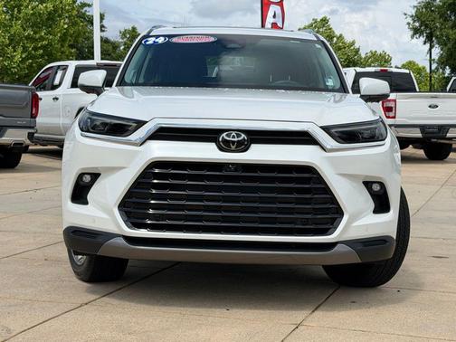 Wind Chill Pearl 2024 Toyota Grand Highlander Limited