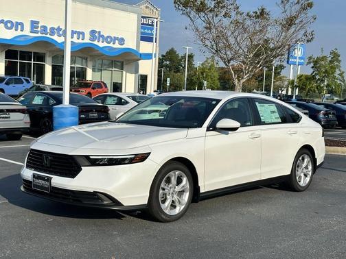 Platinum White Pearl 2025 Honda Accord LX 1.5T