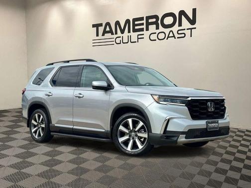 Lunar Silver Metallic 2025 Honda Pilot Touring 8-Passenger