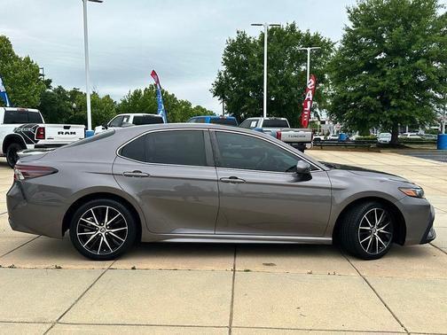Predawn Gray Mica 2021 Toyota Camry SE